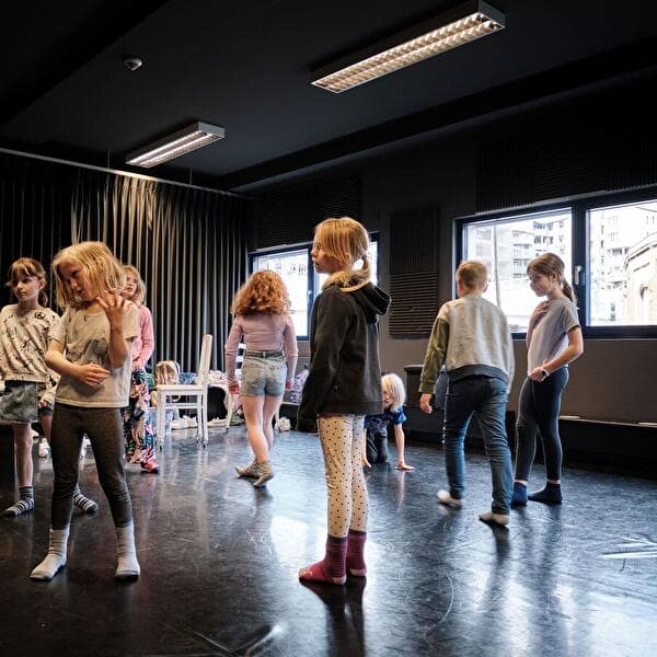 Waarm & Kal - Theatre Workshop